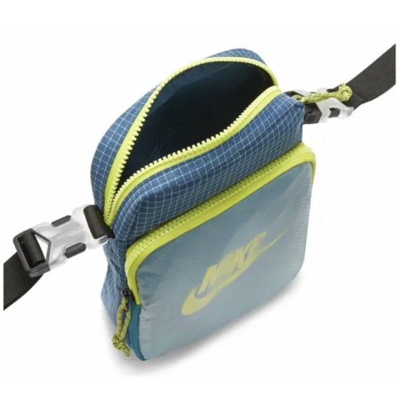 New NIKE Heritage Crossbody Small Utility Bag Blue CV1408-404 - Picture 4 of 8